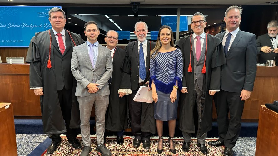 José Silvério Perdigão é homenageado em Sessão Solene da Câmara de Procuradores de Justiça do MPMG